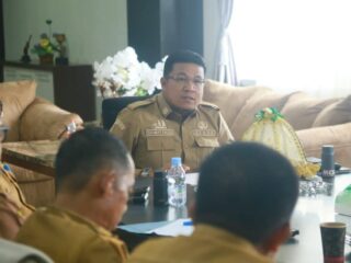 Sekda Sidrap Pimpin Rapat Perhitungan dan Optimalisasi Target Retribusi Kebersihan