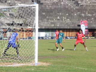 Kakha FC Tundukkan Lasinrang Putra FC 3-0 di Sidrap Cup