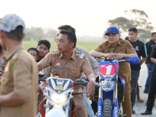 Bupati Sidrap Turun Cek Air Sawah: 8 Kelompok Tani Bakal Dapat Sumur Bor